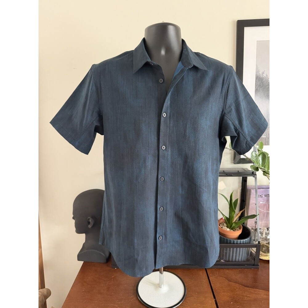 Lululemon Airing Easy Short Sleeve Shirt Button Blue Ventlight Mens Medium